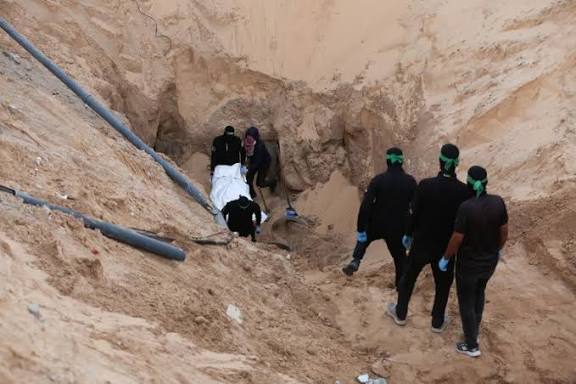 سرايا القدس : بدء البحث عن جثة أحد أسرى العدو الصهيوني في شمال قطاع غزة