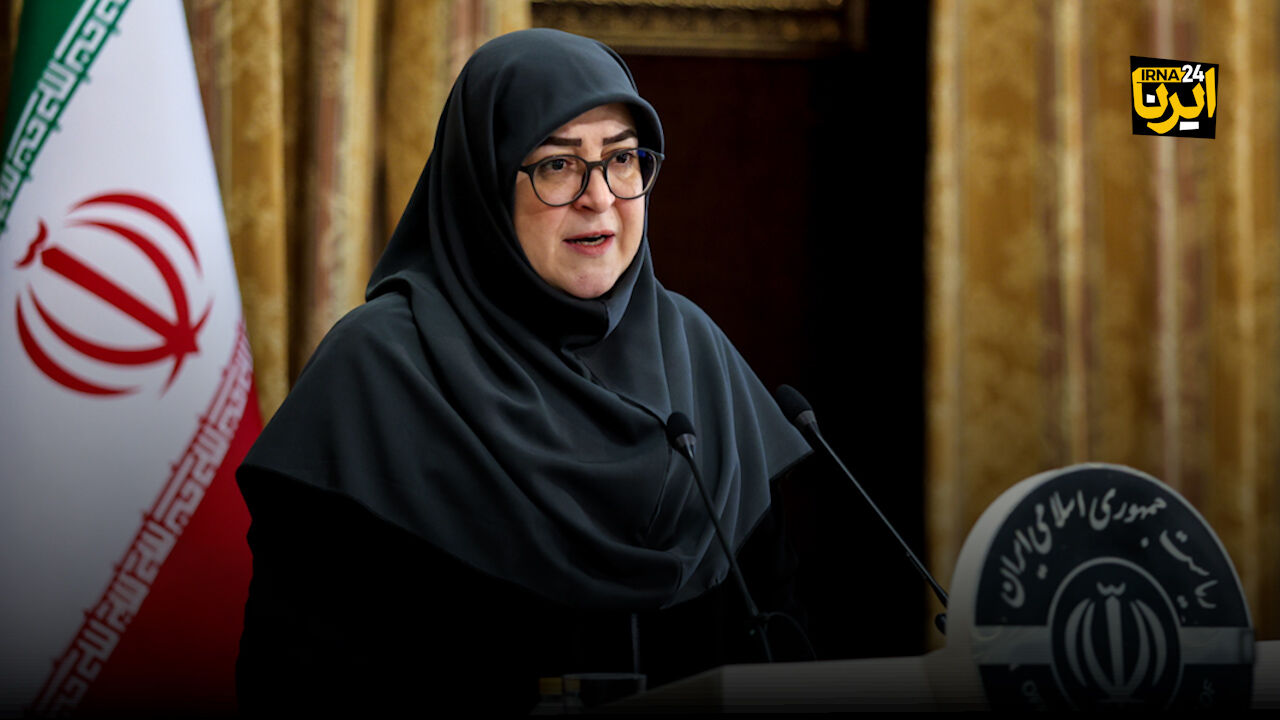 مهاجراني: الشعب الإيراني لن يسمح للعدو بإلحاق أدنى أذى بقائد الثورة الإسلامیة