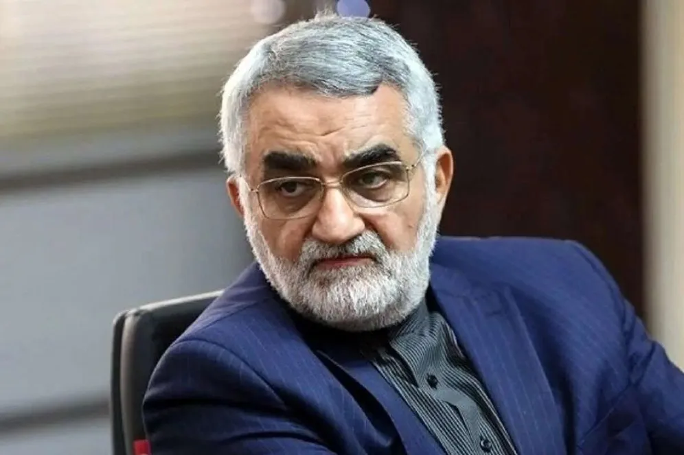 بروجردي: إيران تسيطر بقوة على مضيق هرمز وقواتها المسلحة في جاهزية تامة