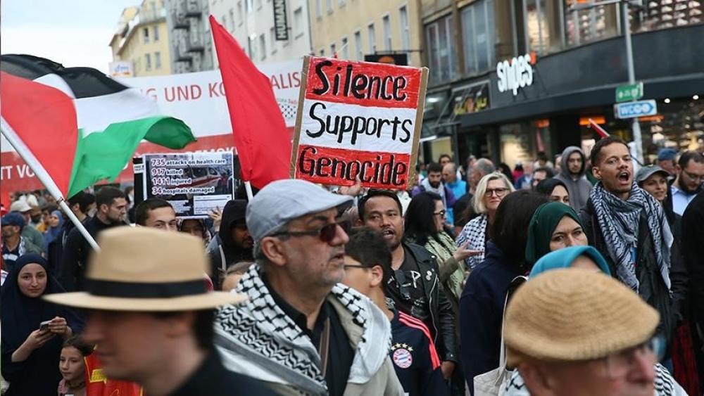 متظاهرون في النمسا يدعون لفرض عقوبات الكيان  "الإسرائيلي"