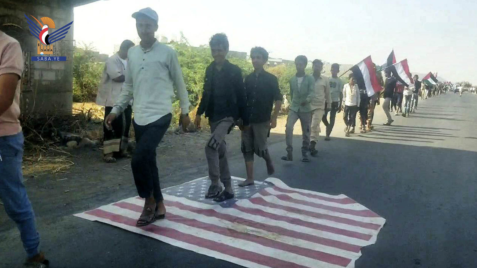 الحديدة.. مسير لطلاب مدارس مديرية باجل تضامنا مع غزة