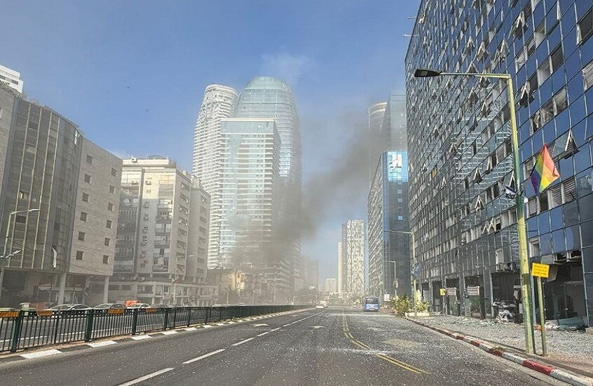 سقوط صواريخ إيرانية بشكل مباشر في 4 مناطق في الأراضي الفلسطينية المحتلة أعقبه هجوم بالمسيرات