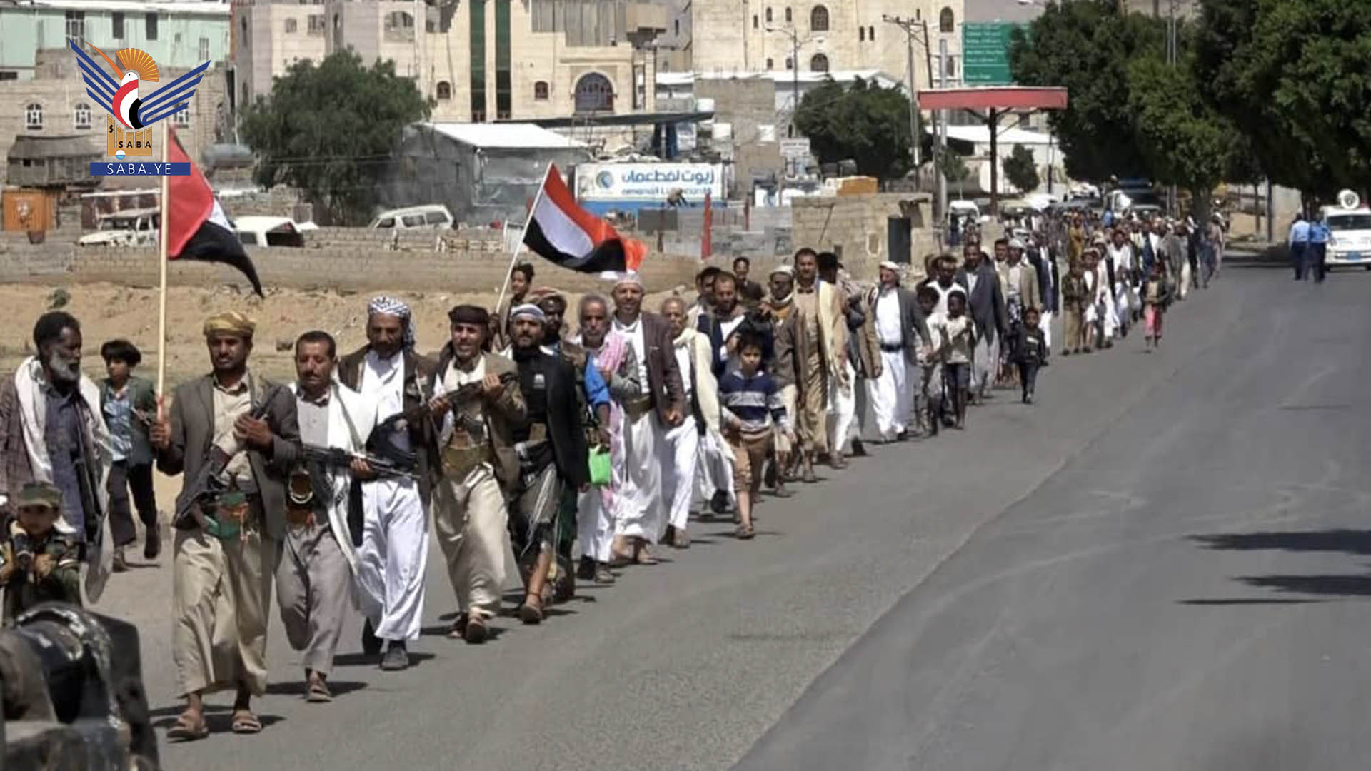 عمران ..مسير راجل ووقفة مسلحة لخريجي دورة طوفان الأقصى