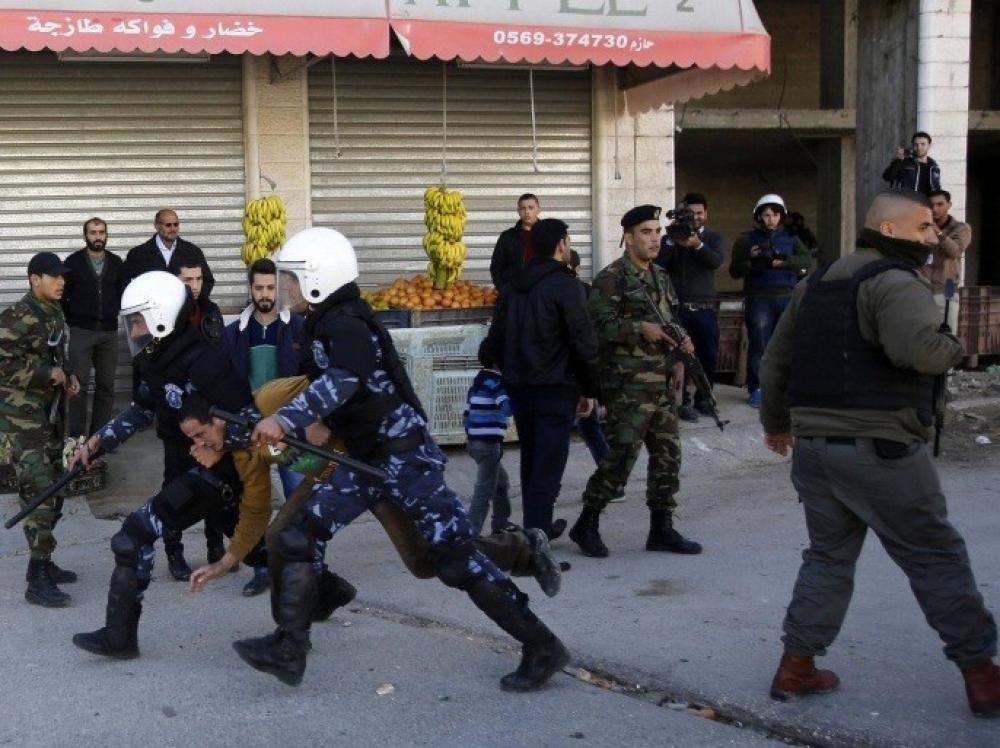 الكتلة الإسلامية تدين اعتقال أجهزة السلطة لطلبة الجامعات بالضفة المحتلة