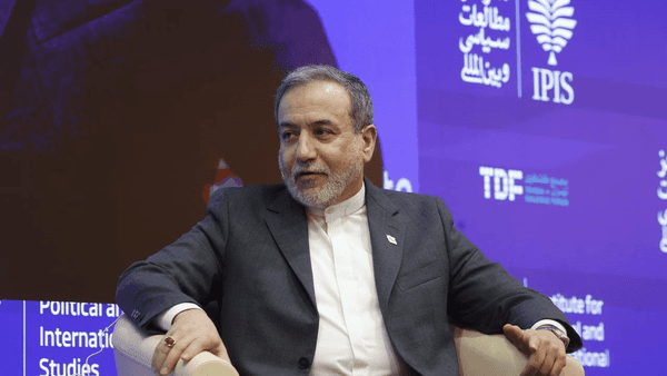 عراقجي: إيران تقف بقوة في مواجهة الانتهاكات الصارخة للقانون الدولي ولن تتراجع