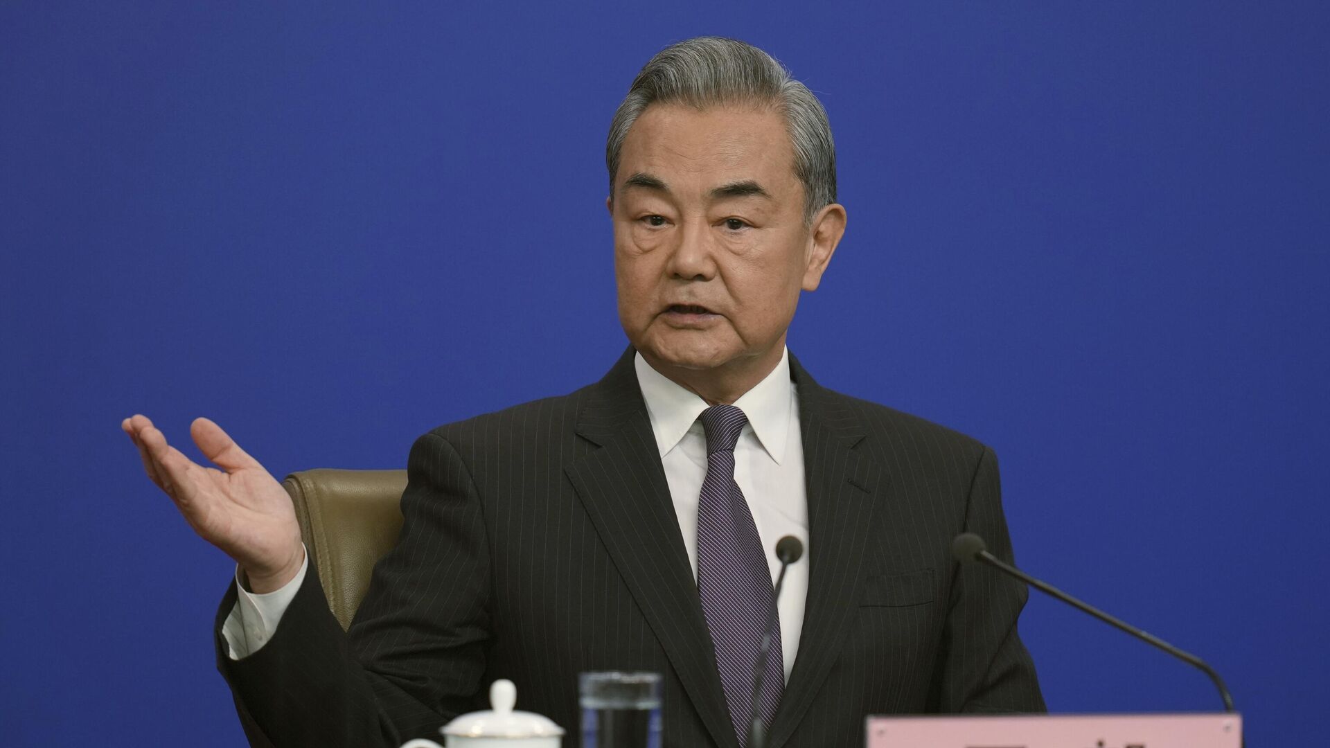 الصين: الهجمات الأمريكية على منشآت إيران النووية تشكل سابقة خطيرة