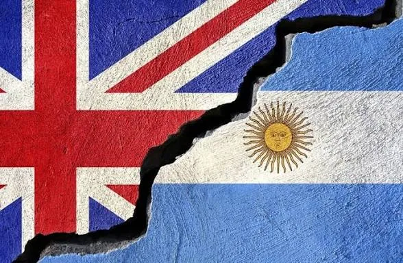 الأرجنتين تلجأ للمحكمة الدولية لوقف التنقيب البريطاني عن النفط قرب فوكلاند