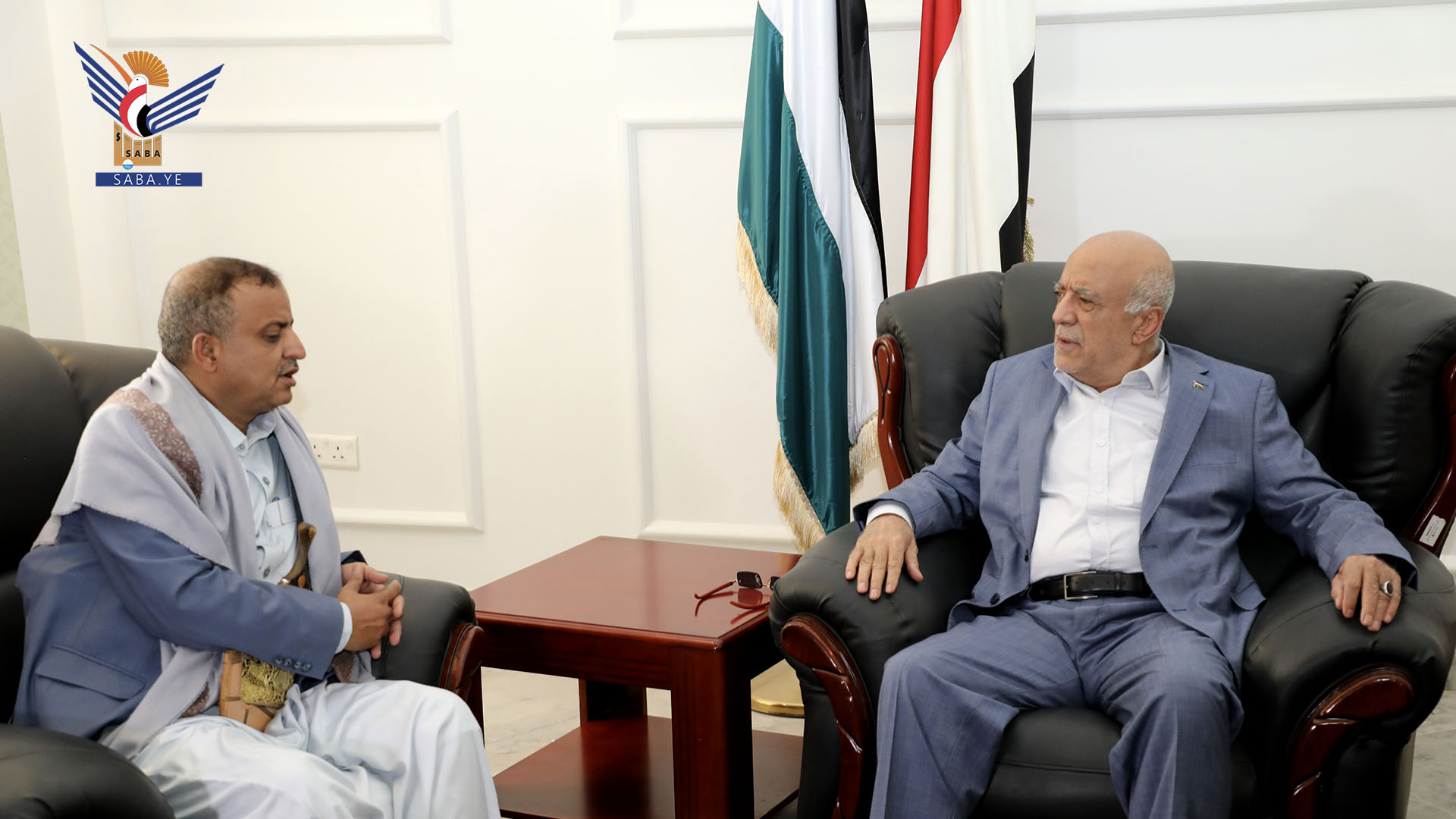 رئيس مجلس الوزراء يلتقي وزير الزراعة والثروة السمكية والموارد المائية