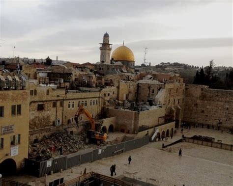 تحذير من تصاعد المخططات الاستيطانية لتهويد القدس وتهجير اهلها