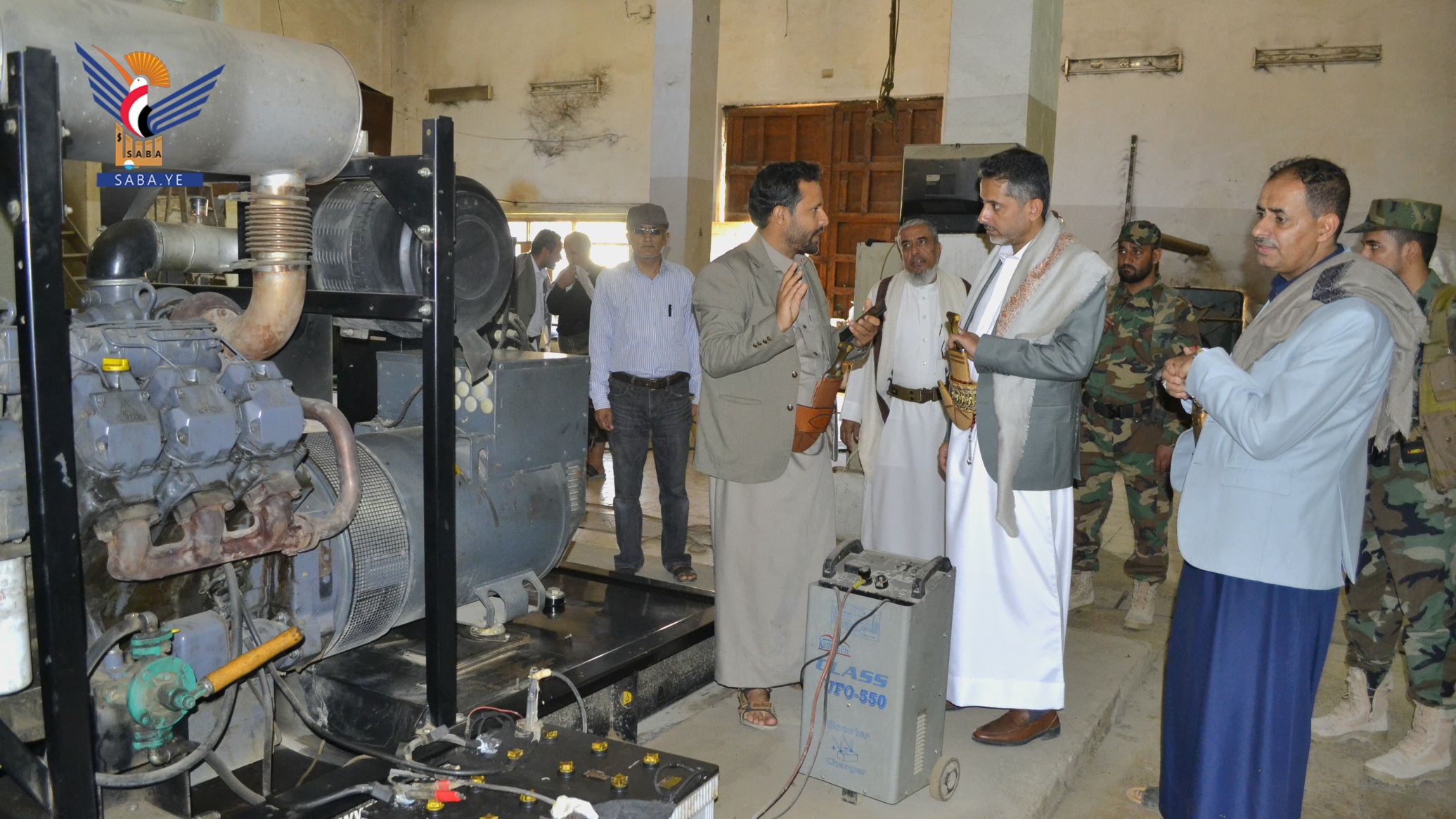 وزير الإعلام يطلع على سير العمل بقطاع البرنامج العام - إذاعة صنعاء