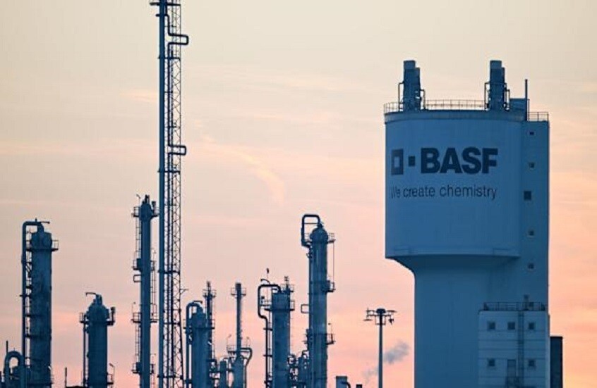 شركة "باسف" الألمانية تحذر من تراجع أرباحها بسبب الرسوم الأمريكية