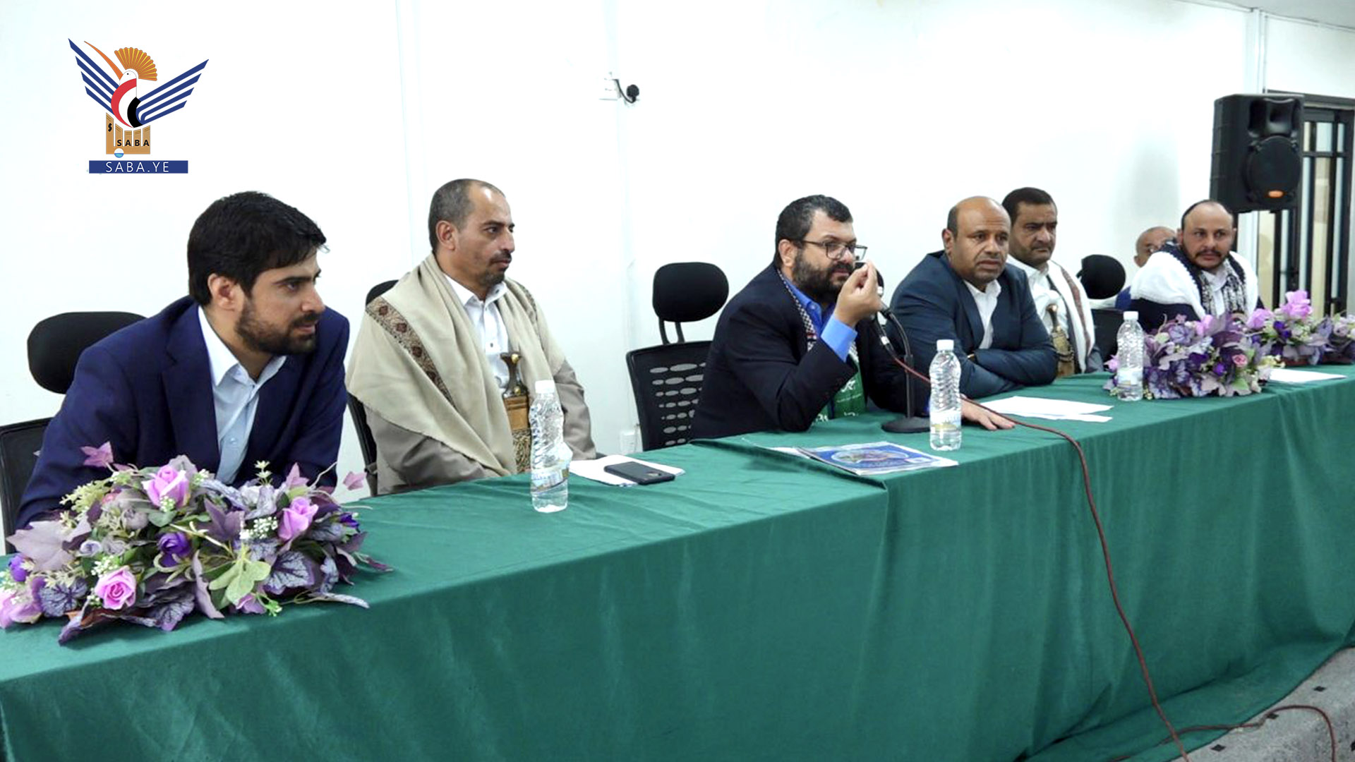 اجتماع برئاسة وزير الصحة يناقش الجوانب المتصلة بتوطين الصناعات الدوائية اجتماع برئاسة وزير الصحة يناقش الجوانب المتصلة بتوطين الصناعات الدوائية