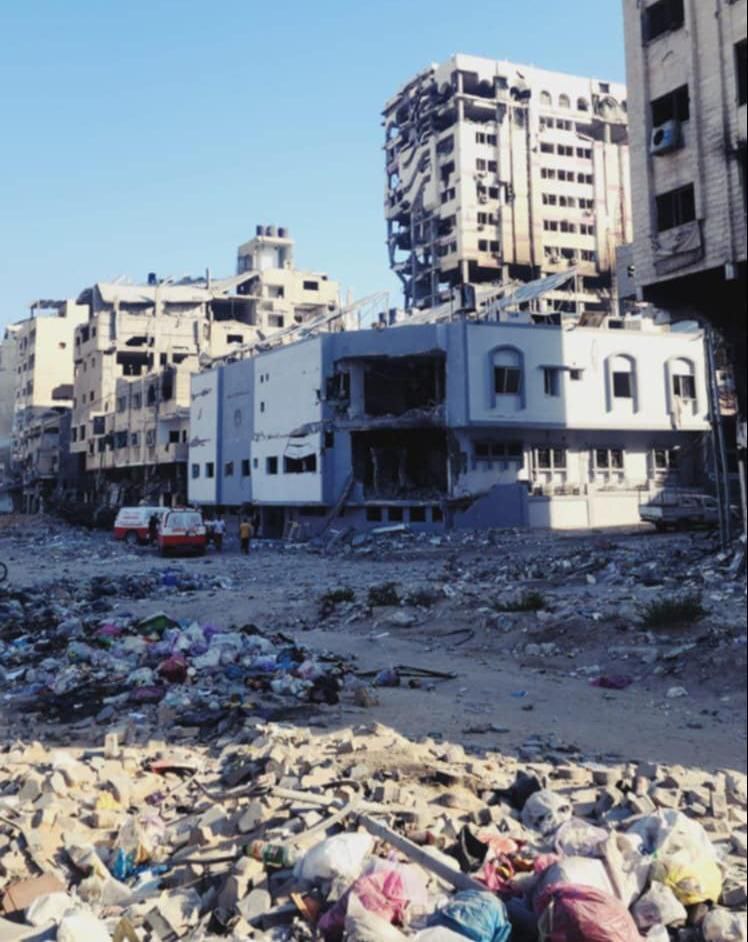 العدو الصهيوني يُدمّر مستشفى "أصدقاء المريض" في غزة بعد ترميمه