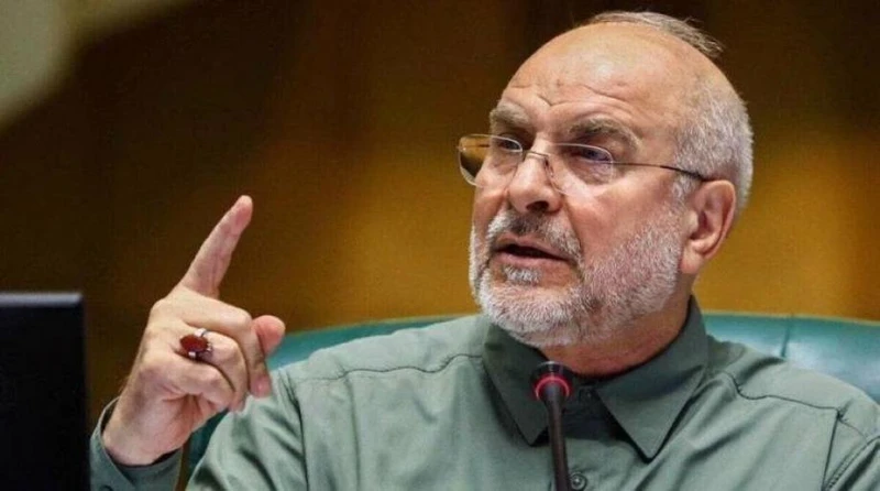 قاليباف : "لا يوجد متطرفون ولا معتدلون بيننا كلنا إيرانيون وثوار"