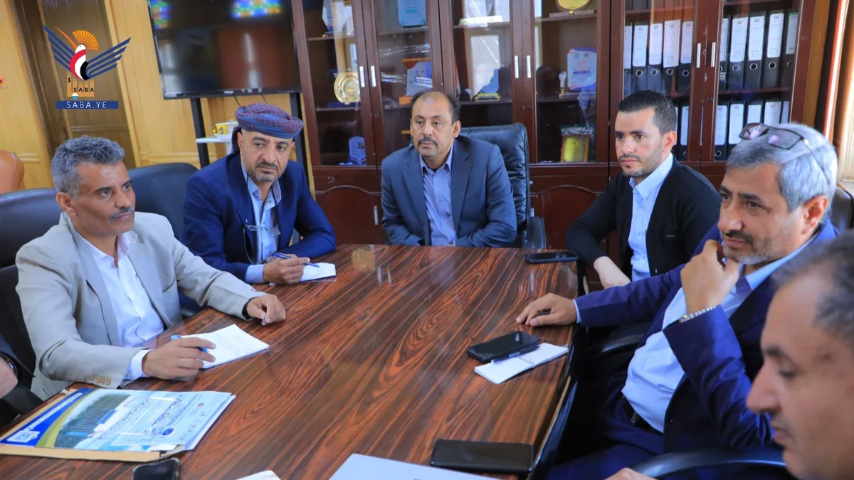 مناقشة سبل وآليات تلبية احتياجات تطبيع الأوضاع التعليمية وانتظام الدراسة بالمديريات المحررة