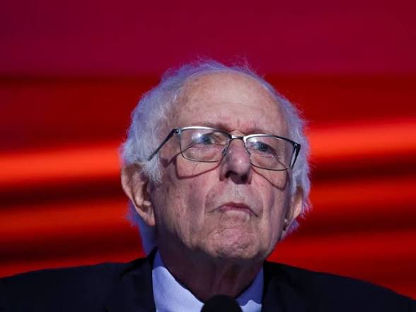 سيناتور ديمقراطي: عشرات القتلى ومئات الآلاف مشردون في لبنان وأمريكا لا يمكنها أن تظل شريكًا لـ "نتنياهو"