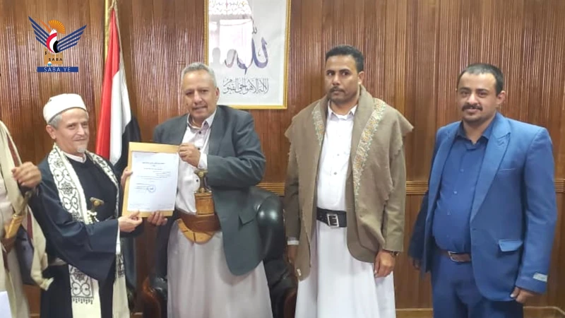 هيئة مكافحة الفساد تتسلم إقرار رئيس هيئة رفع المظالم بمكتب رئاسة الجمهورية