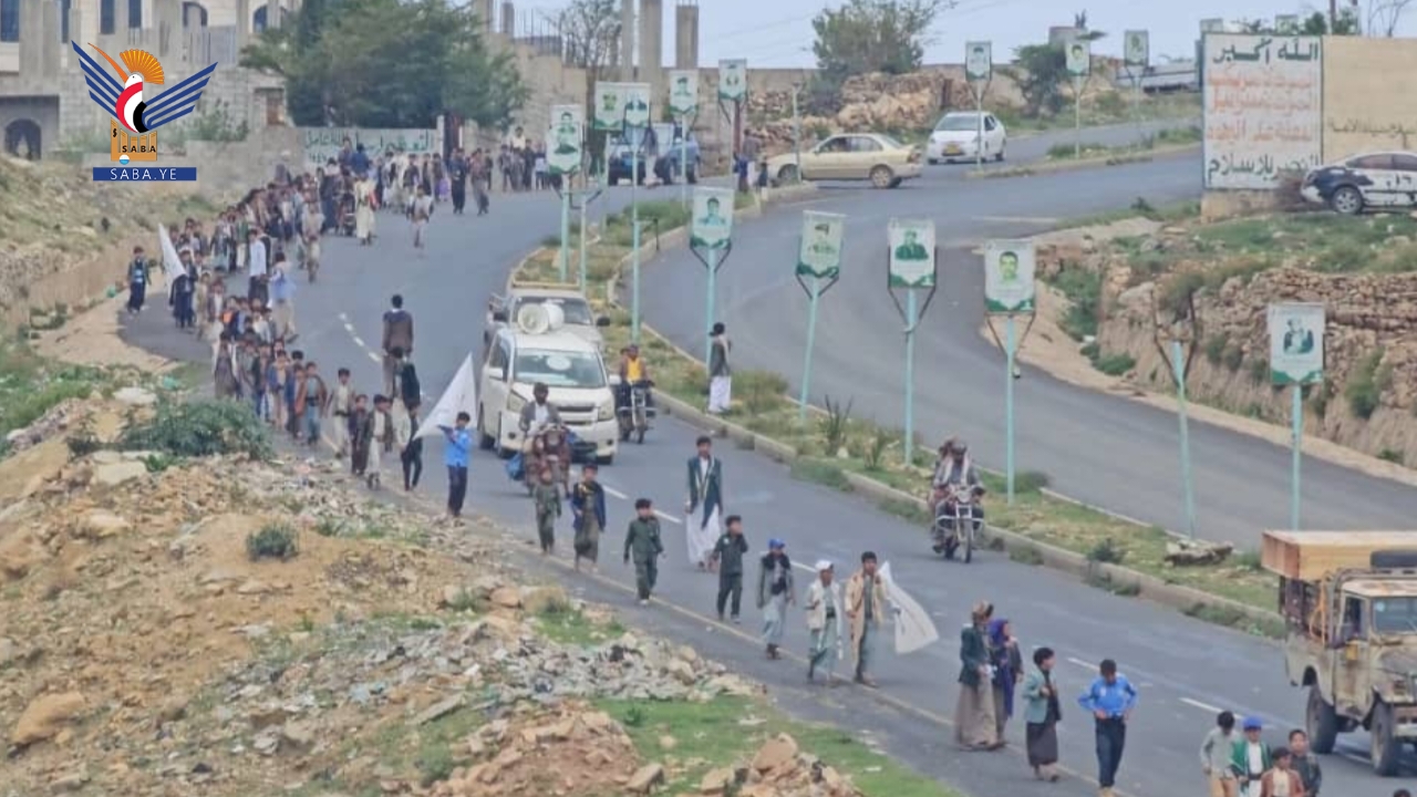 مسير وعرض كشفي لطلاب الدورات الصيفية بمديرية الطويلة