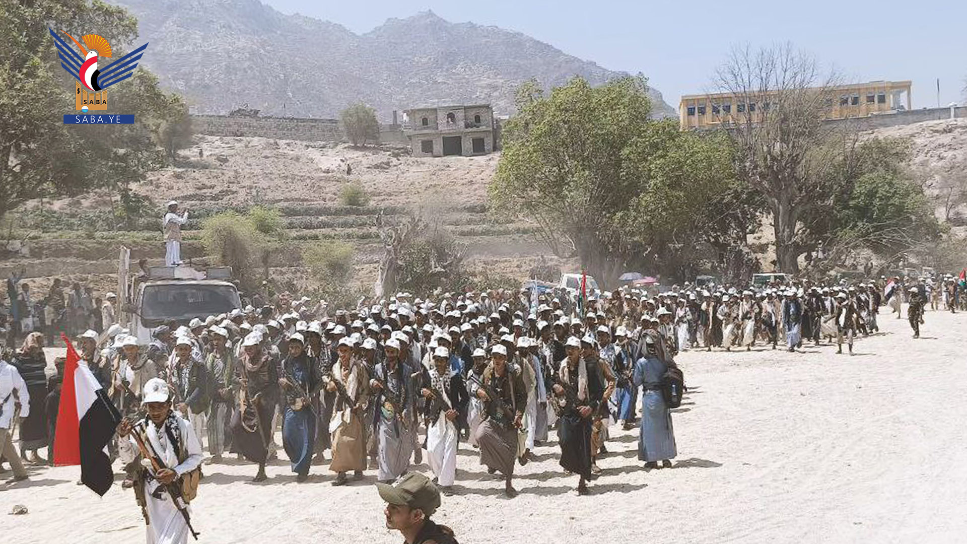 عرض لألف و500 من قوات التعبئة بمديرية وشحة في حجة