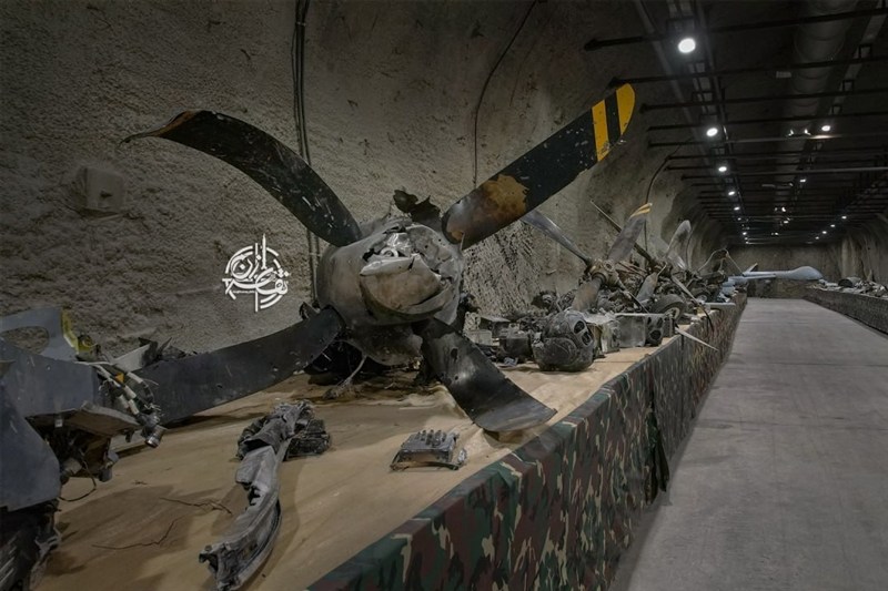 من بينها F-15.. "الثوري الإيراني" يعرض حطام الطائرات الأمريكية التي أسقطتها دفاعاته الجوية
