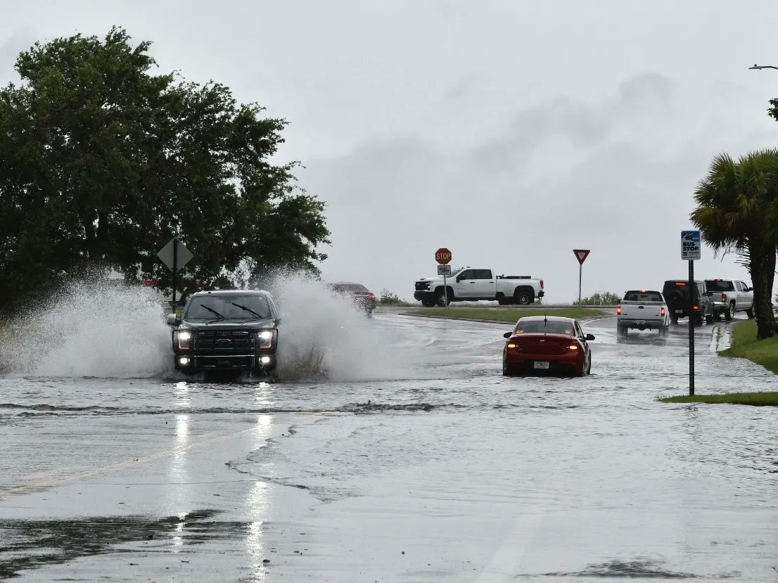 قتلى ومفقودون في فيضانات تضرب ولاية تكساس الأميركية
