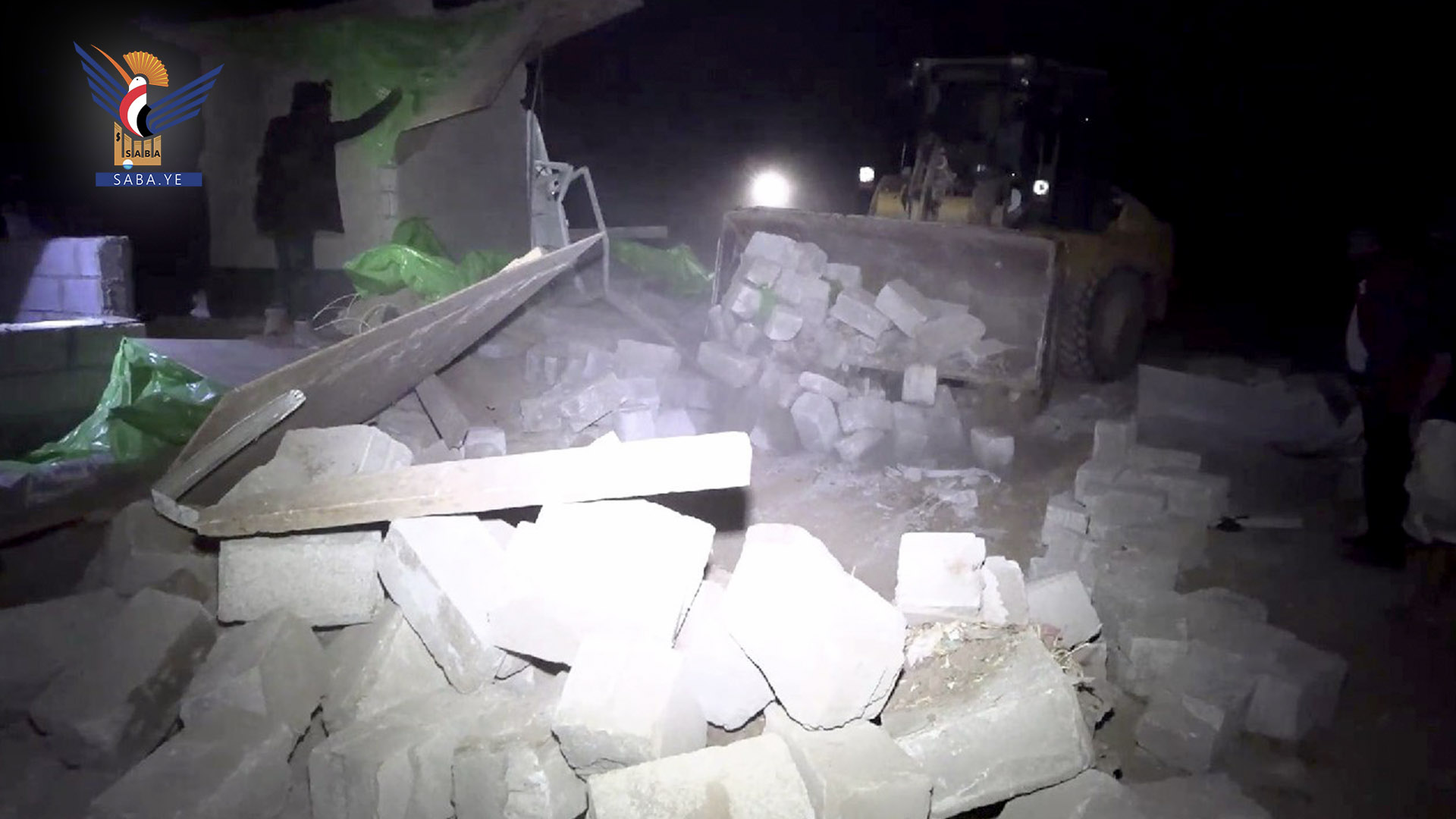 السلطة المحلية بذمار تدين استهداف العدوان الأمريكي مزرعة في مديرية عنس