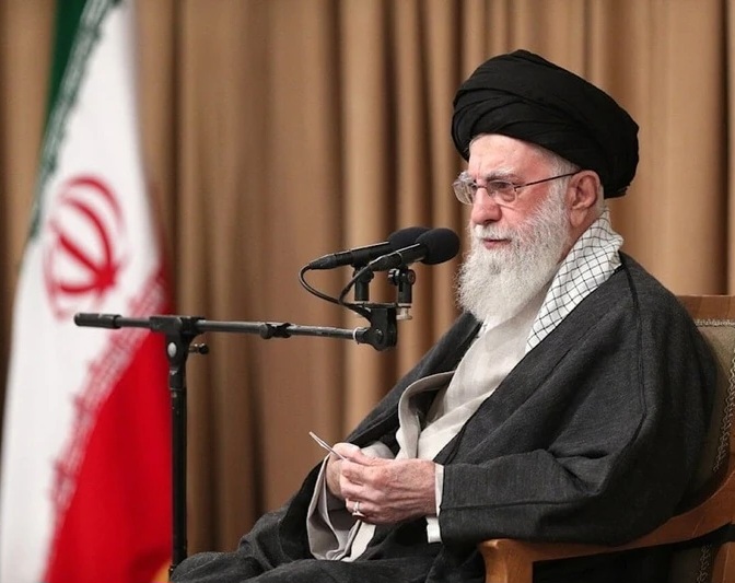 حزب الله ينعي قائد الثورة الإسلامية في إيران السيد علي الخامنئي  