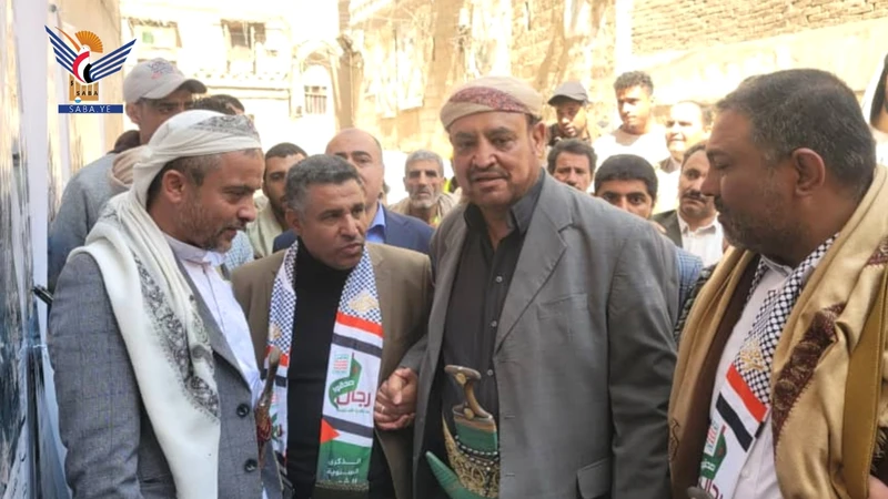 عُباد وبادر يدشنان العمل بمشروع استبدال شبكات المياه بمنطقة صنعاء القديمة