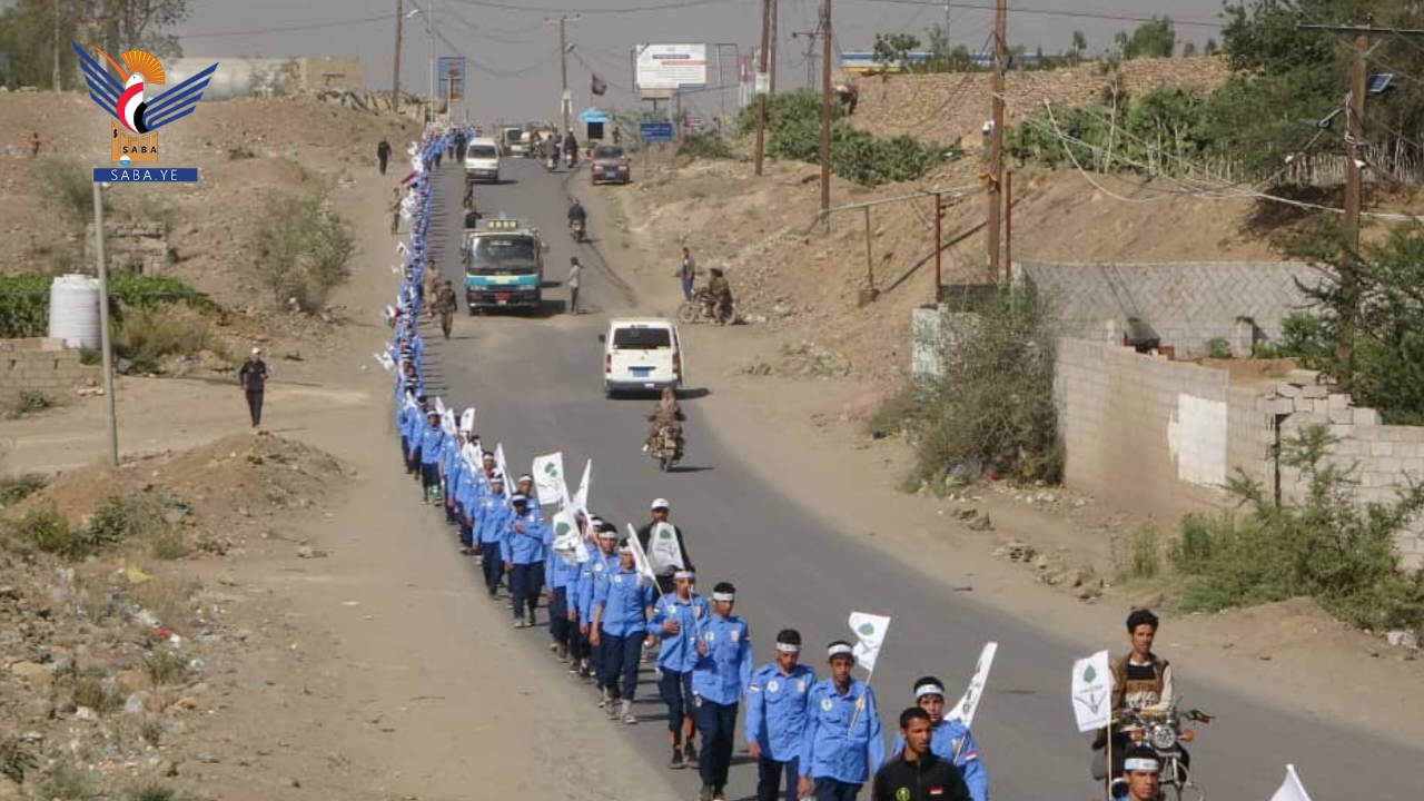 مسير لطلاب مدرسة الإمام علي ببني حشيش تضامنا مع فلسطين
