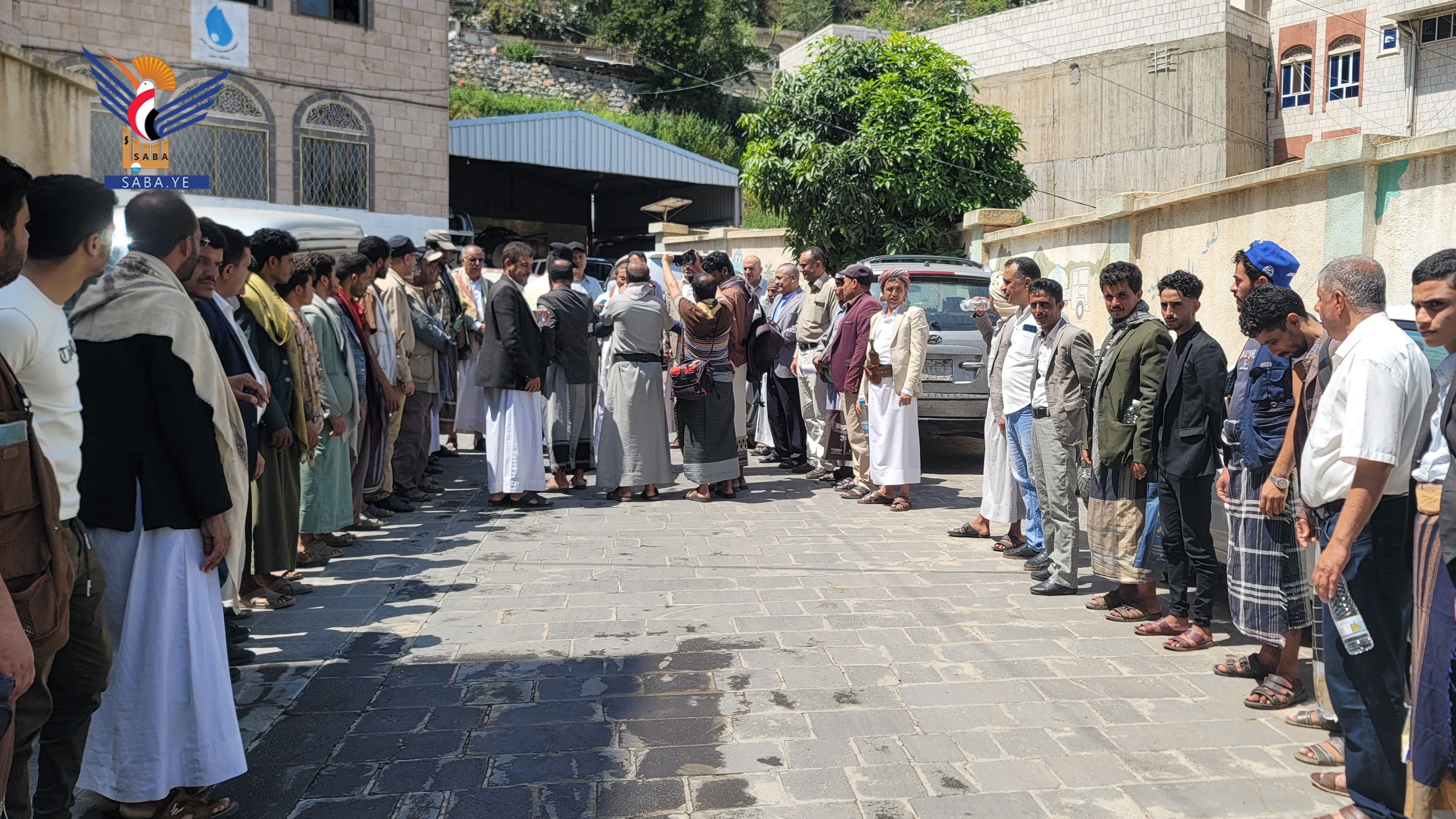 وقفة لمؤسسة مياه حجة لتأكيد الجهوزية لإنهاء العدوان والحصار