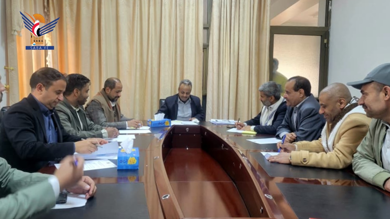 فريق تبسيط الإجراءات يناقش نتائج نزول الفرق الفنية إلى وحدات الخدمة العامة