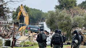 العدو الإسرائيلي يقتحم كفر الديك غرب سلفيت تمهيدا لهدم منازل