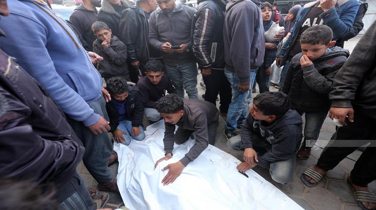 شهداء وجرحى بالعشرات في قصف العدو الإسرائيلي أنحاء متفرقة في قطاع غزة