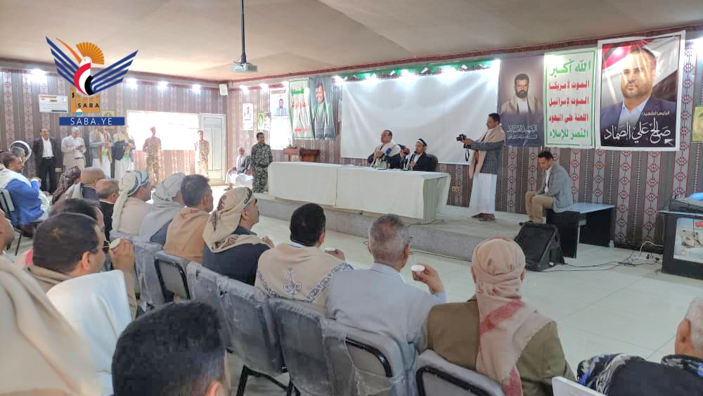 أمين العاصمة يتفقد مستوى الانضباط الوظيفي ويناقش خطط المراكز الصيفية  