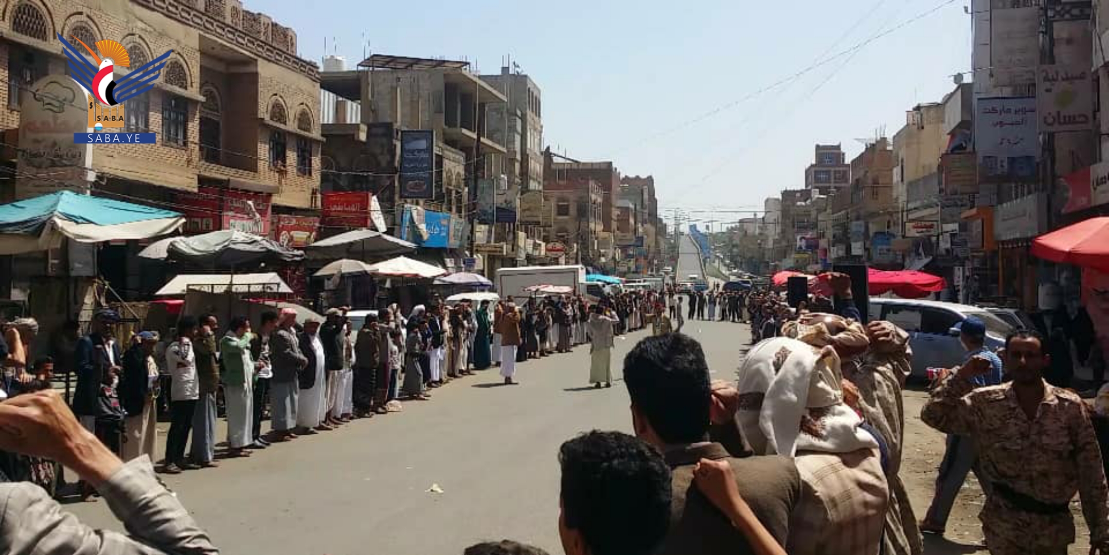  أمانة العاصمة.. وقفات شعبية لمباركة الإنجاز الأمني