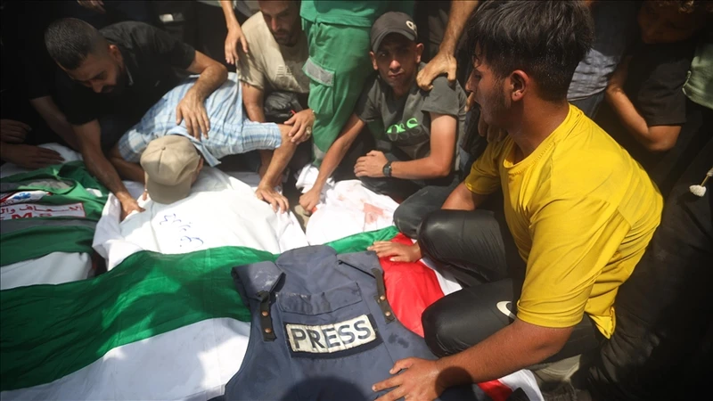 استشهاد الصحفية رمضان يفاقم حصيلة ضحايا الإعلام في غزة