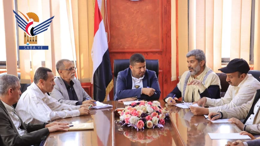 تدشين المرحلة الثالثة من متابعة تنفيذ تبسيط الإجراءات بوحدات الخدمة العامة