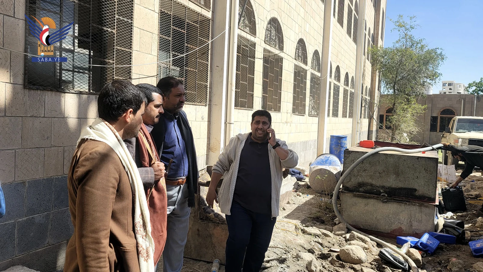 تدشين مشروع الطاقة الشمسية وتعميق بئر في مديرية الثورة