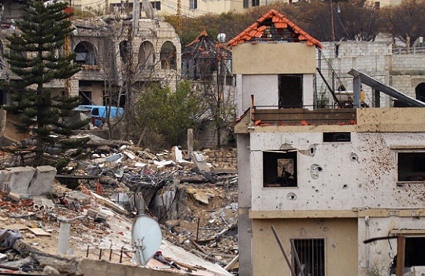 قوات العدو الإسرائيلي تهدد بتفجير 3 منازل في جنوبي لبنان فخختها مسبقاً