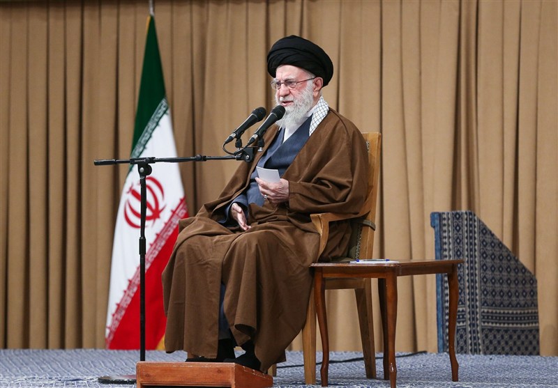 السيد الخامنئي: خلاف إيران مع أمريكا ليس تكتيكياً بل جوهري