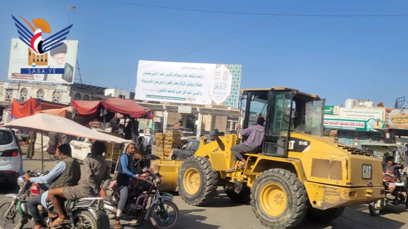 حجة .. حملة نقل البسطات من الشوارع الرئيسية بمركز المحافظة  