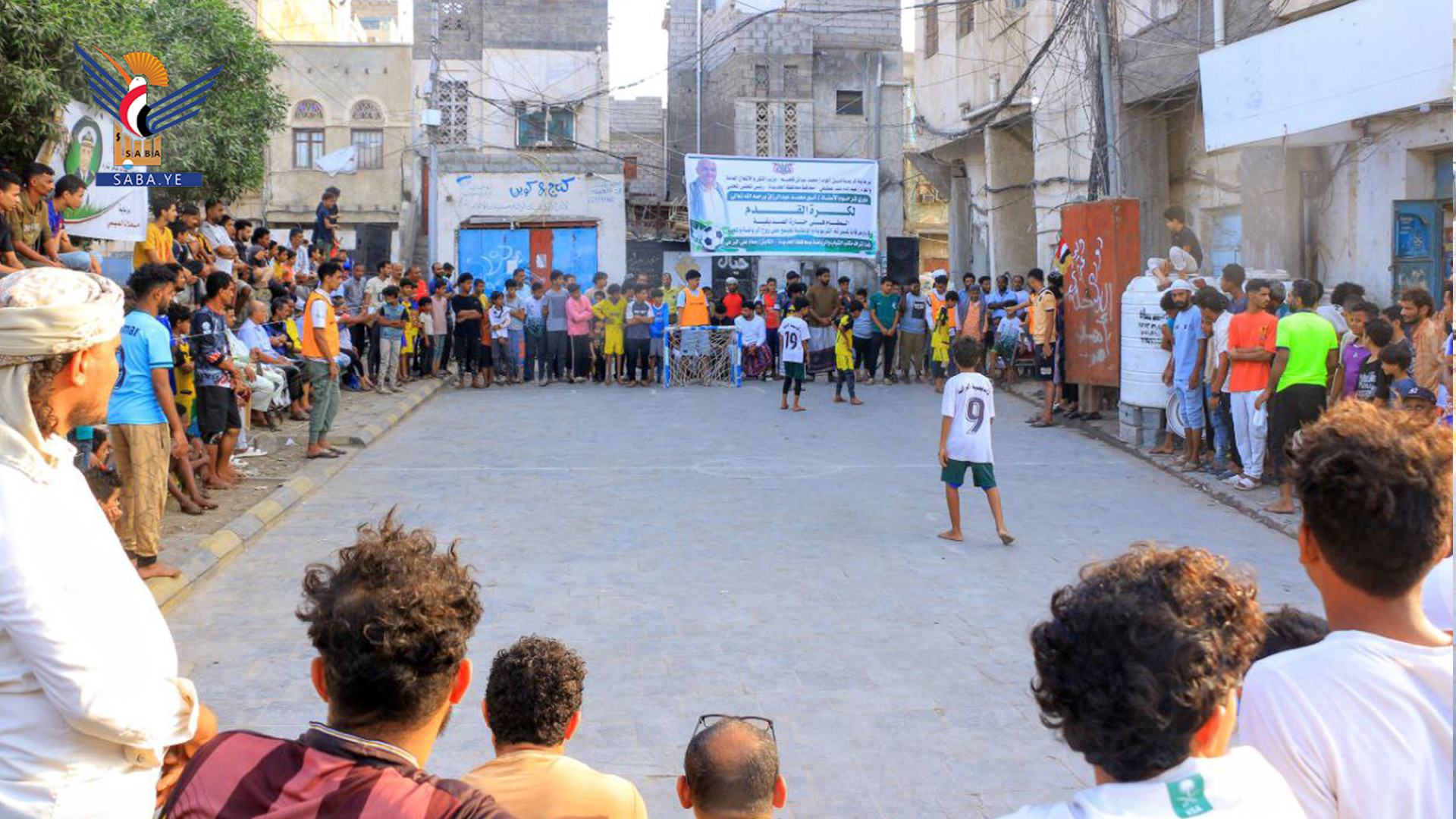 الحديدة .. تتويج أكاديمية "الراية" بكأس دوري الشهيد أنور عبدالرزاق بمديرية الحوك