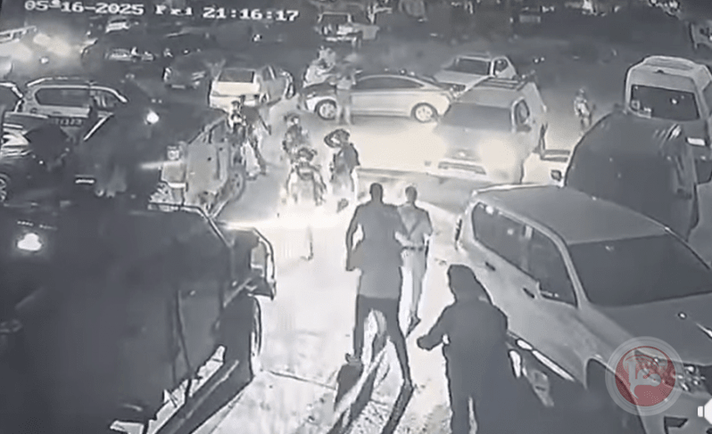 العدو الصهيوني يقتحم منزل شهيد القدس محمد أبو لبدة ويعتقل أفراد من عائلته