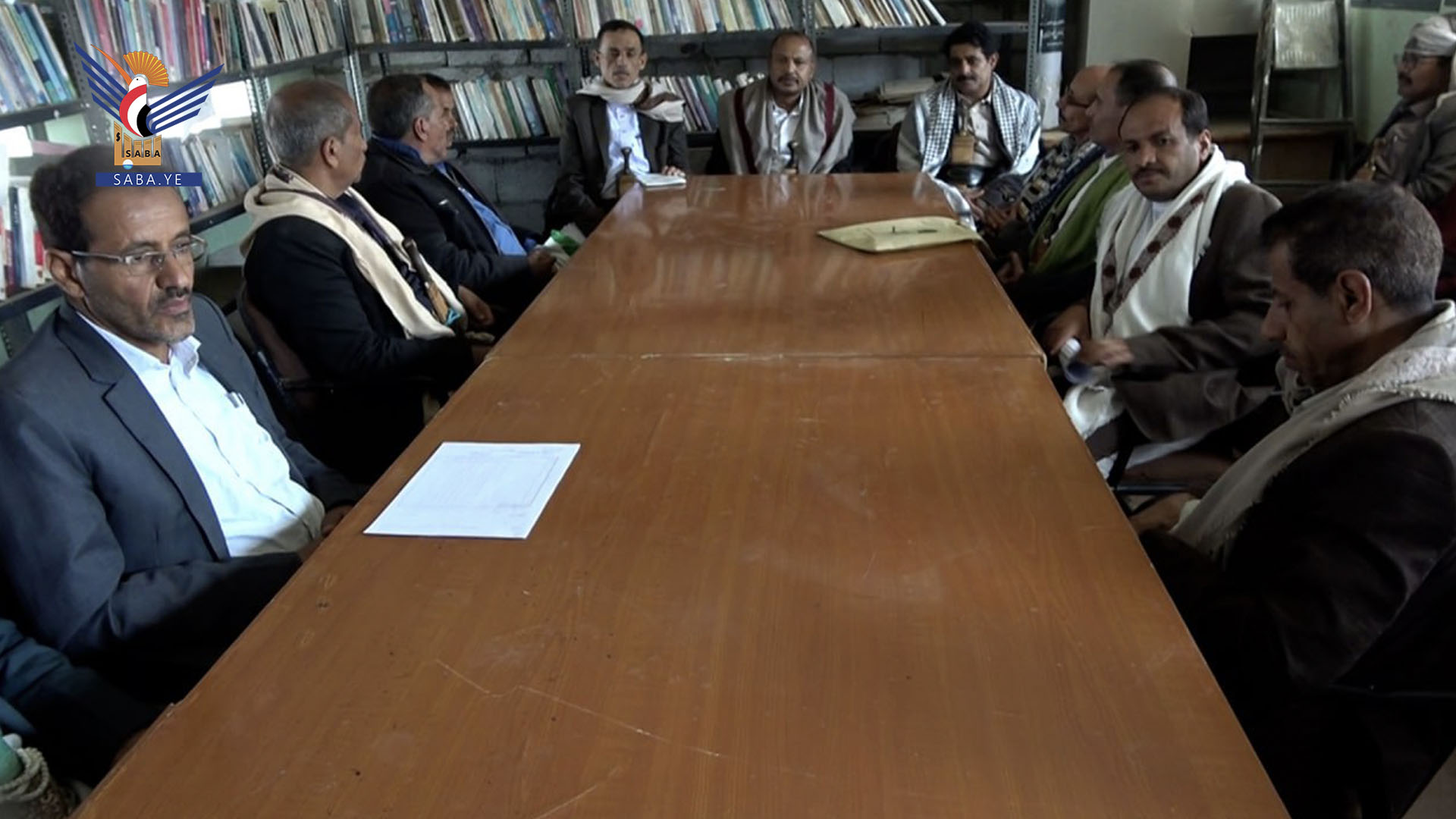 مناقشة الجوانب المتعلقة بتعزيز الأداء التعليمي في محافظة ريمة