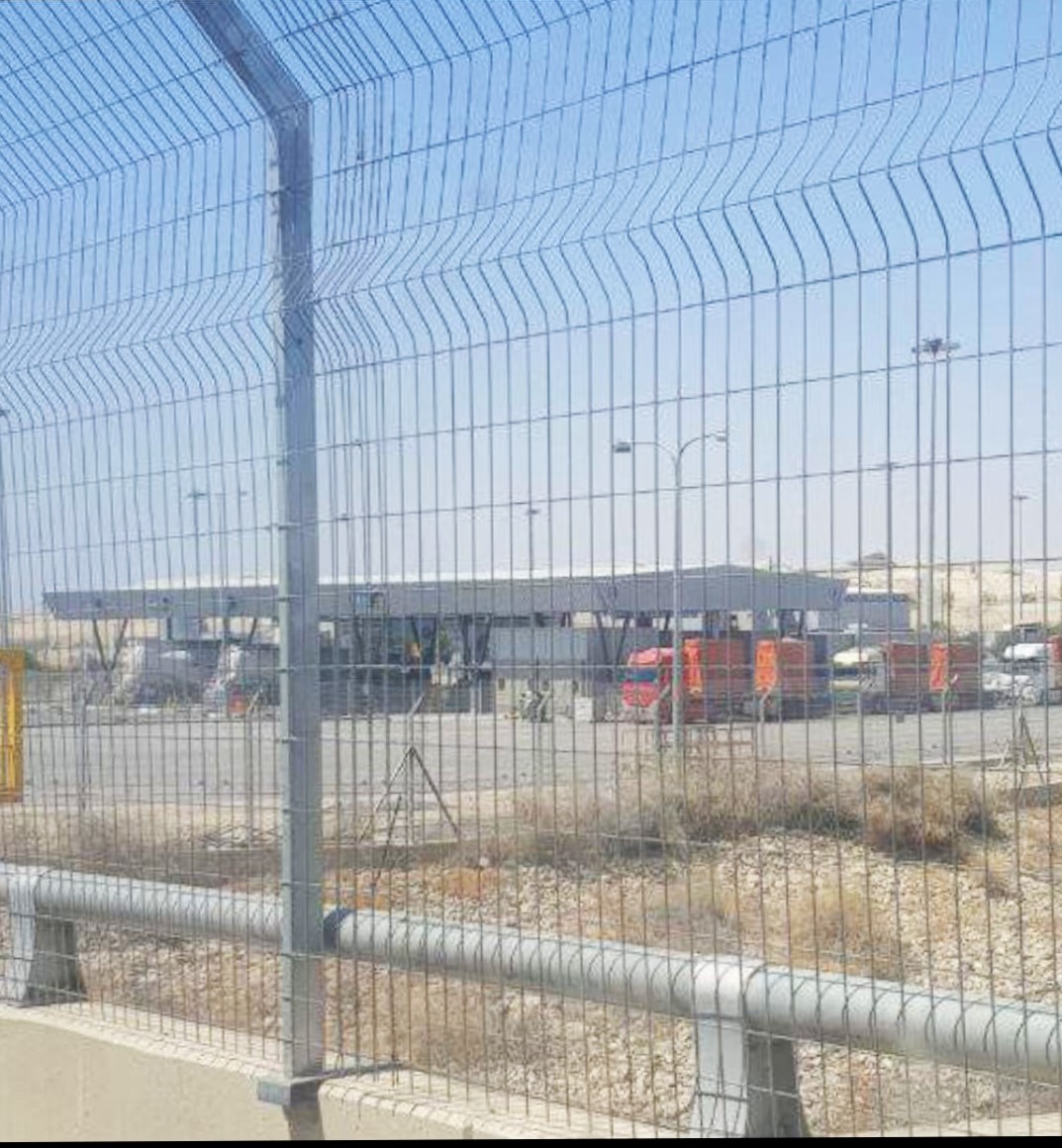 سلطات العدو الصهيوني تعيد فتح معبر الكرامة