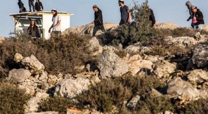 إصابة عدد من الفلسطينيين باعتداء للمستوطنين في قرية سكا جنوب الخليل