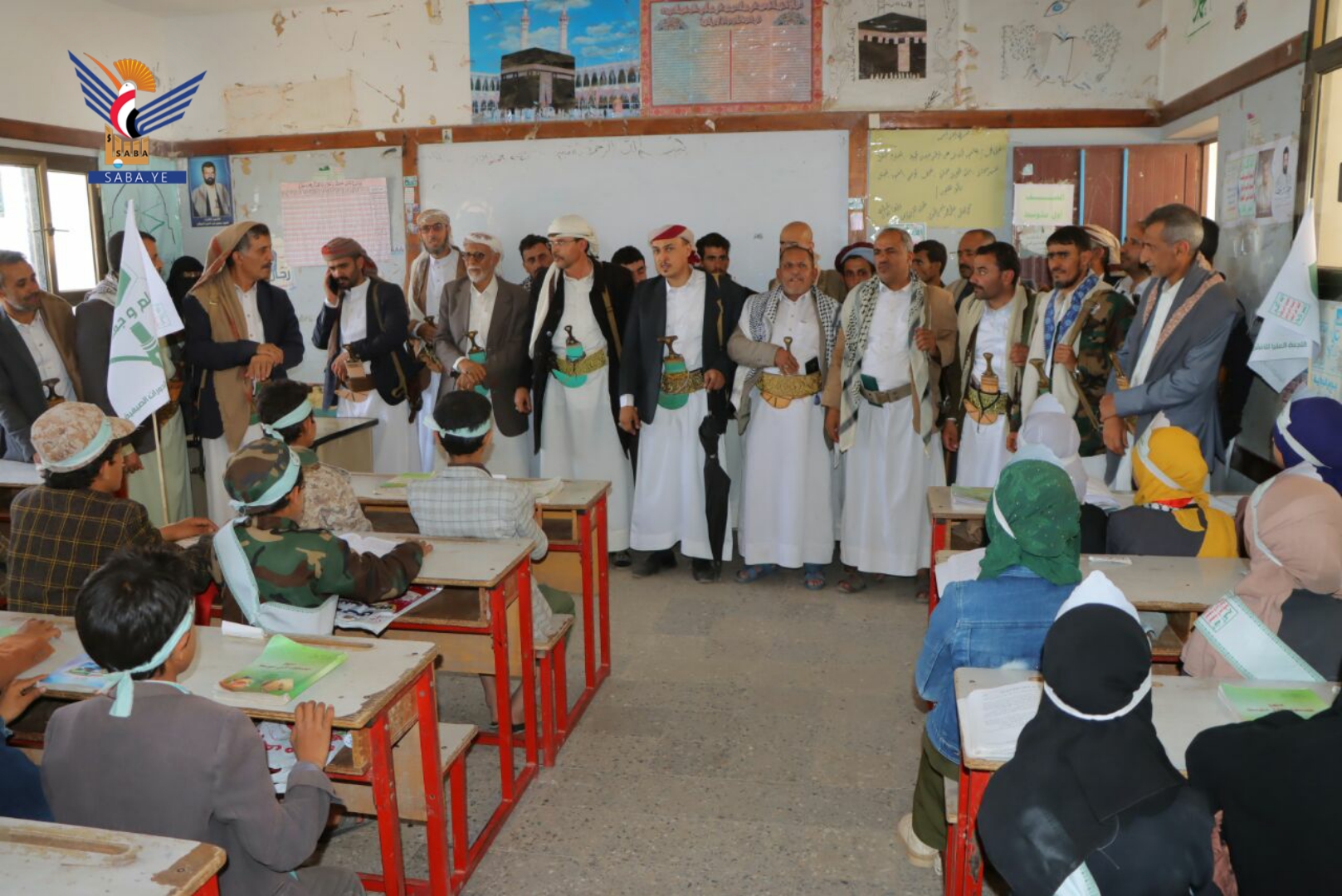 حجر وعاصم يتفقدان الدورات الصيفية في مناخة بمحافظة صنعاء