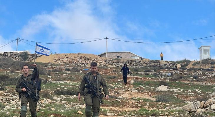 إصابة فلسطينيين بالاختناق خلال مهاجمة قوات العدو الإسرائيلي متنزهين جنوب لحم واقتحام بلدة جنوب نابلس