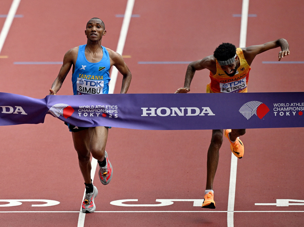 التنزاني سيمبو يحرز ذهبية ماراثون بطولة العالم لألعاب القوى باليابان