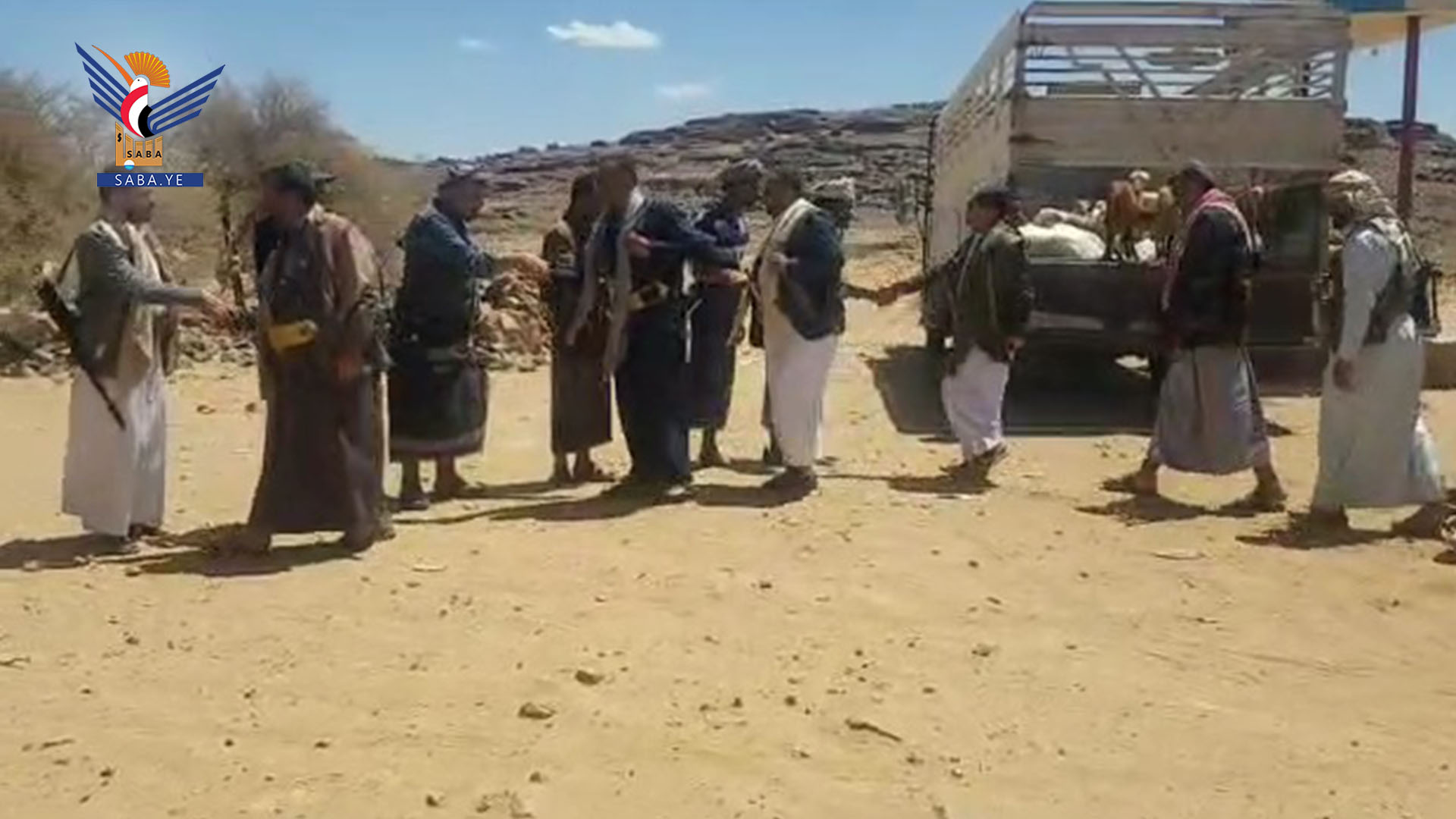 قيادات من هيئة الزكاة تزور المرابطين بجبهة العبدية بمأرب